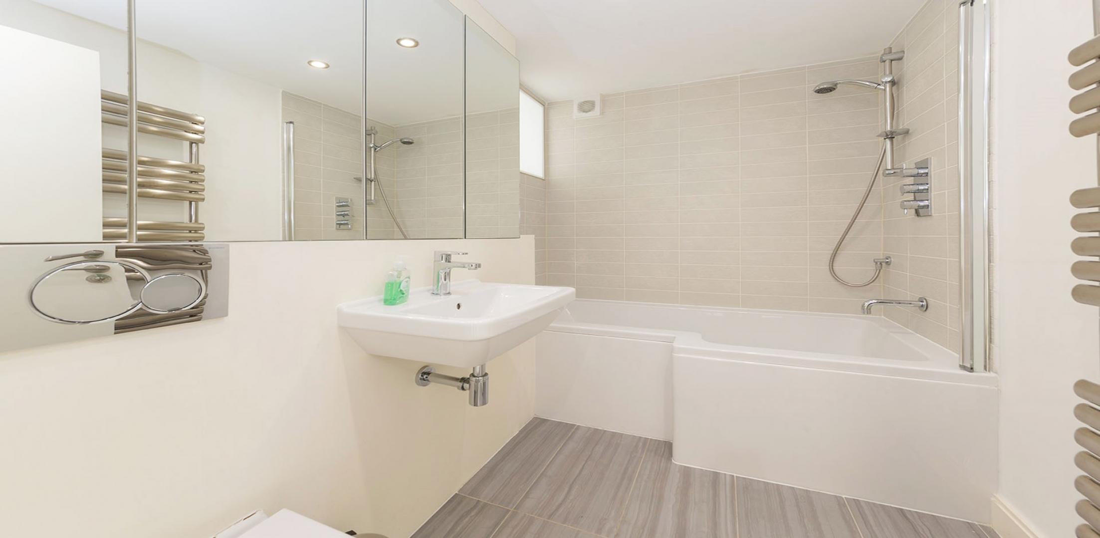 			2 Bedroom, 1 bath, 1 reception Apartment			 Devonshire Place, HAMPSTEAD GOLDERS GREEN